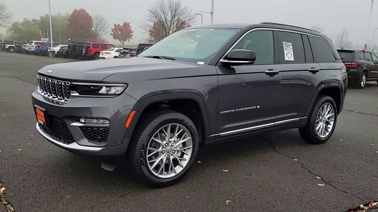 Thumbnail: 2025 Jeep Grand Cherokee - 4