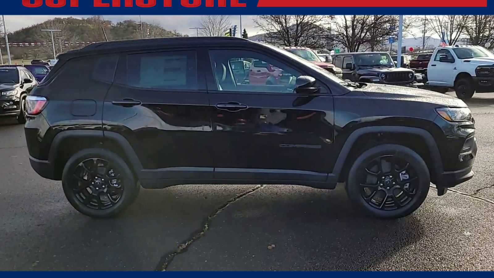 Thumbnail: 2026 Jeep Compass - 9