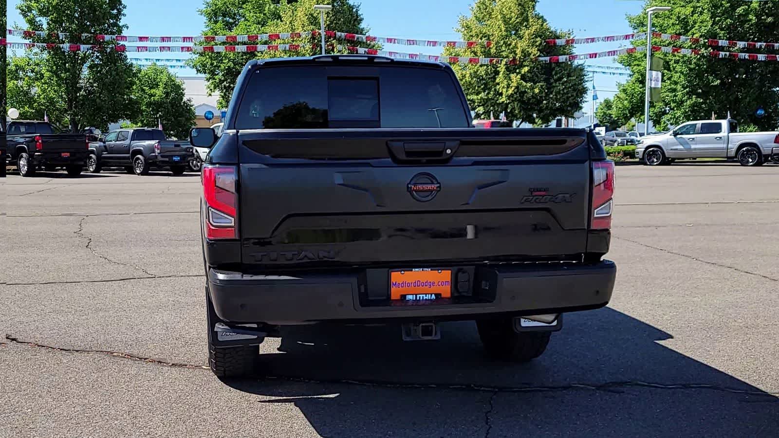 2021 Nissan Titan PRO-4X 7