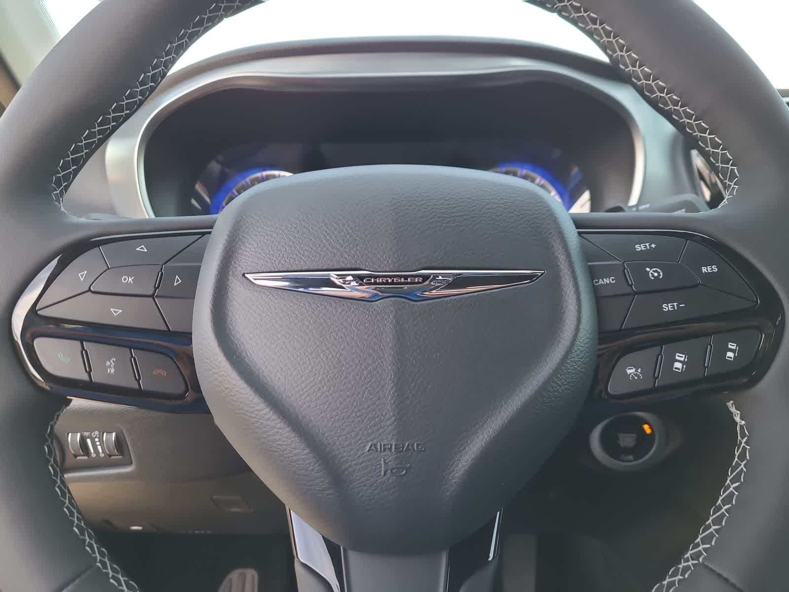 Thumbnail: 2026 Chrysler Pacifica - 23