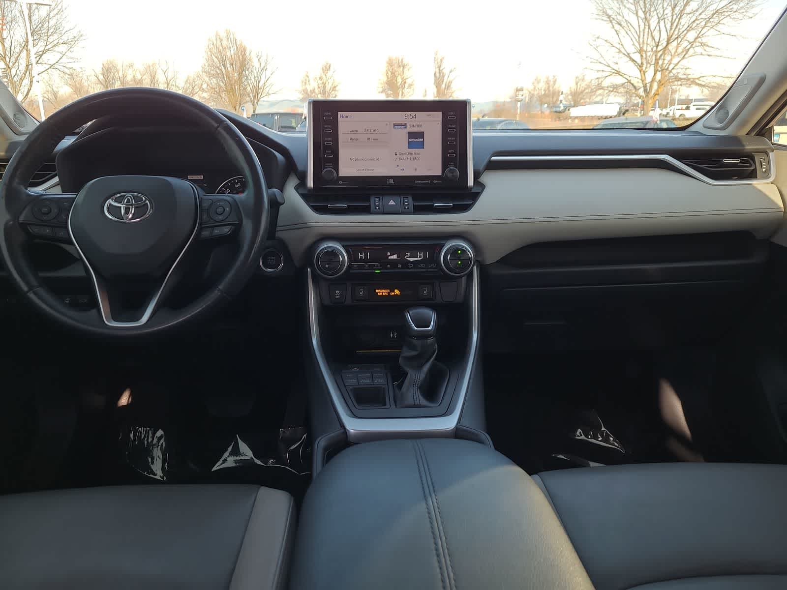 Thumbnail: 2019 Toyota RAV4 - 18
