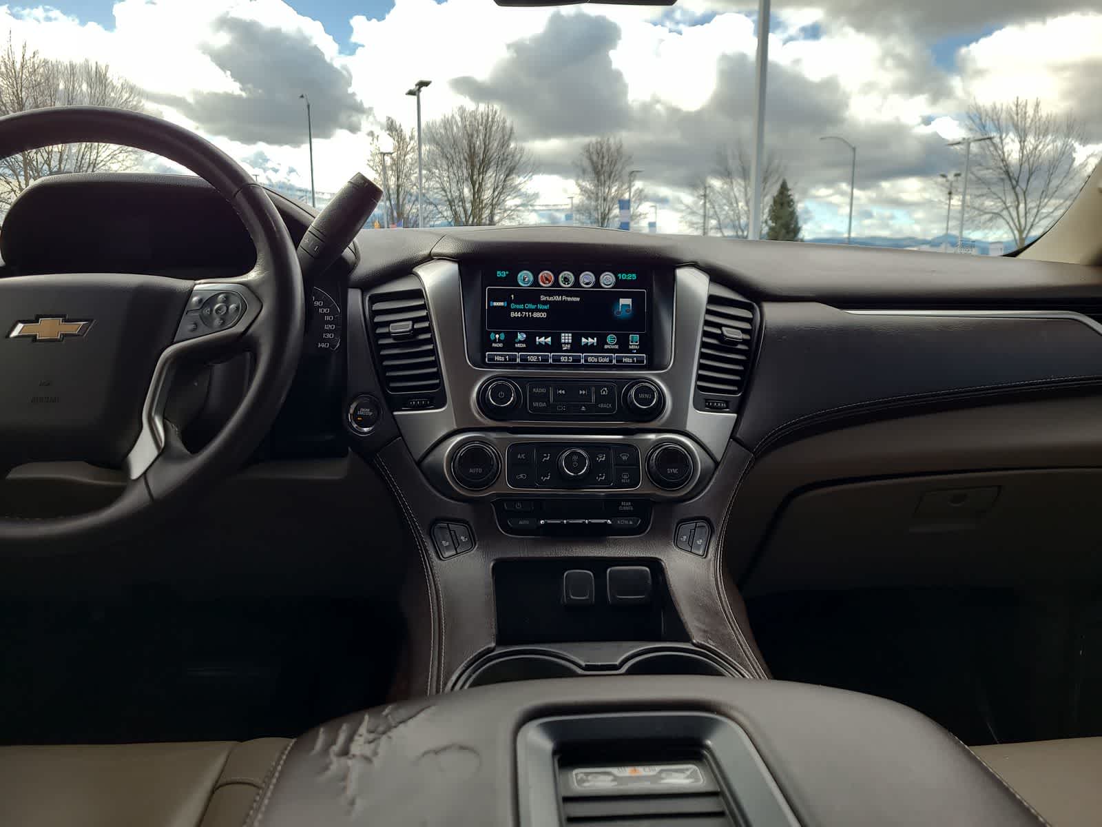 Thumbnail: 2017 Chevrolet Tahoe - 18