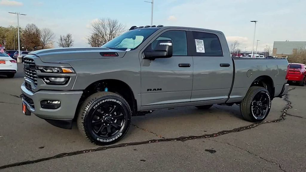 New 2026 Ram 2500 BIG HORN CREW CAB 4X4 6'4 BOX Pickup