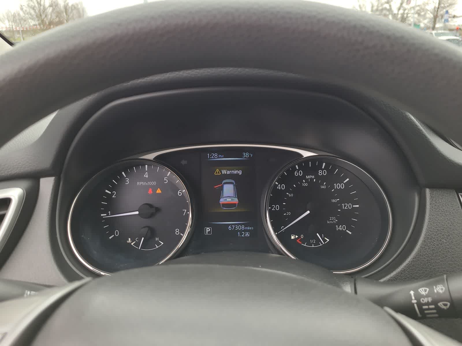 Thumbnail: 2016 Nissan Rogue - 26