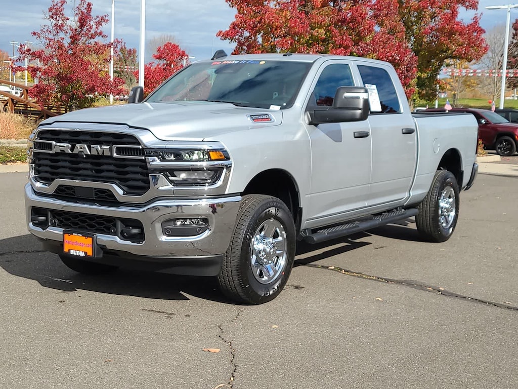 New 2026 Ram 2500 TRADESMAN CREW CAB 4X4 6'4 BOX Pickup