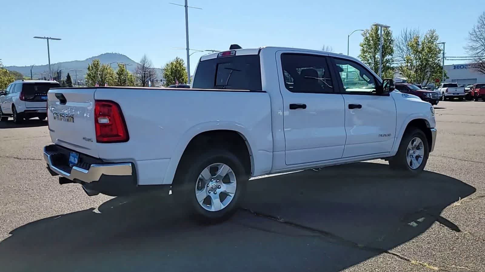 Thumbnail: 2025 RAM 1500 - 8