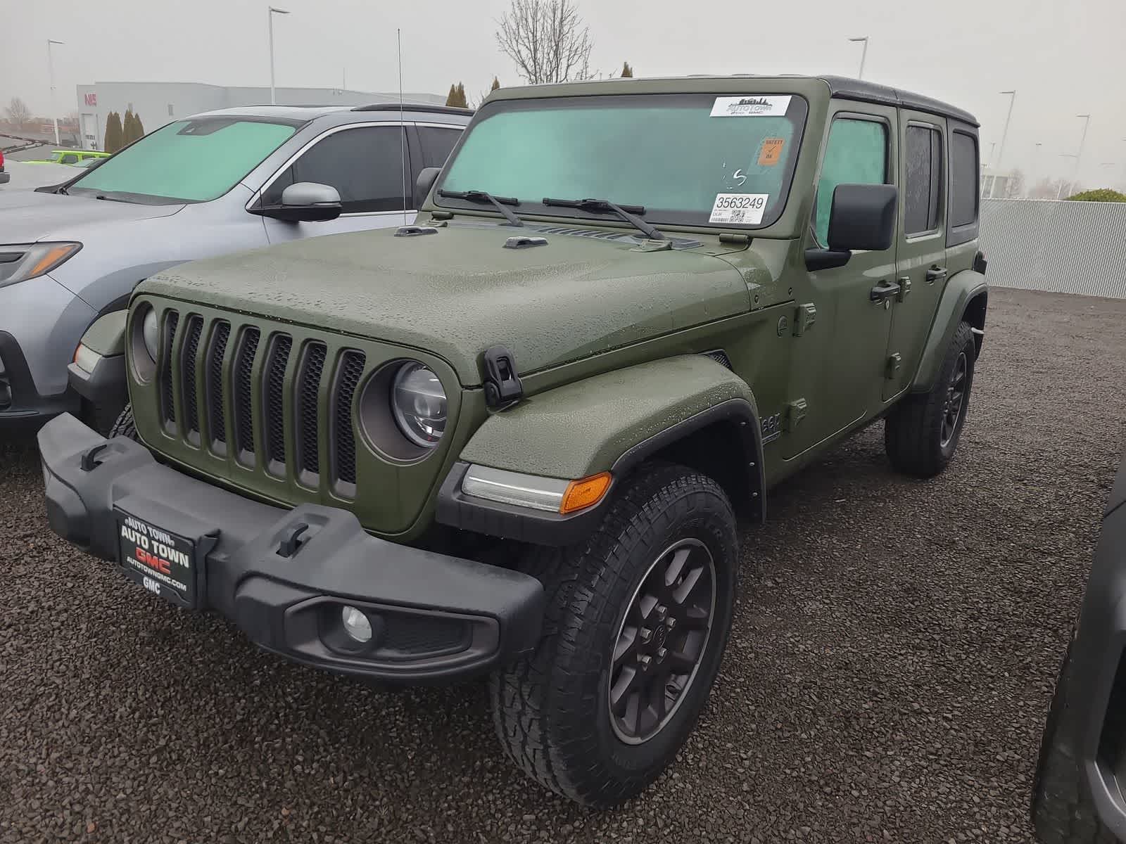 2021 Jeep Wrangler Sport's photo