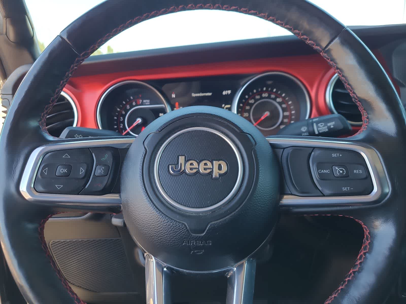 Thumbnail: 2021 Jeep Gladiator - 23