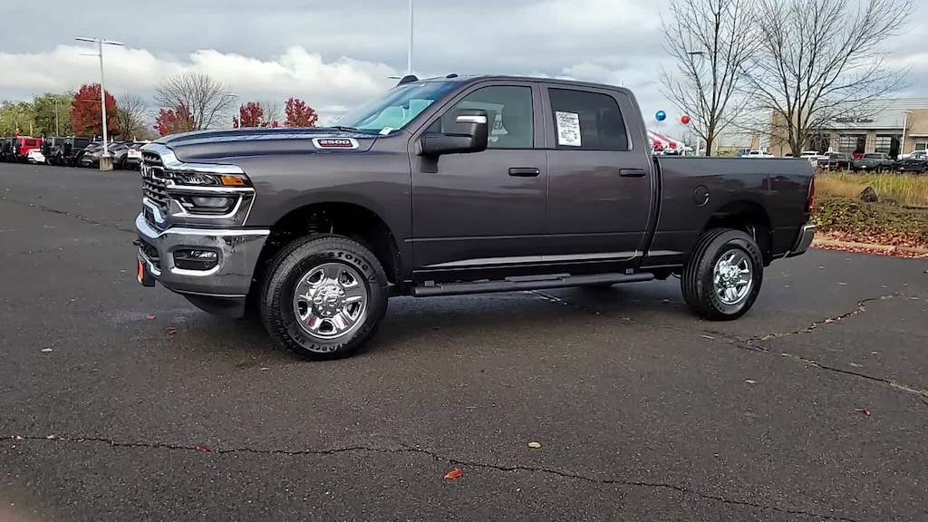 New 2026 Ram 2500 TRADESMAN CREW CAB 4X4 6'4 BOX Pickup