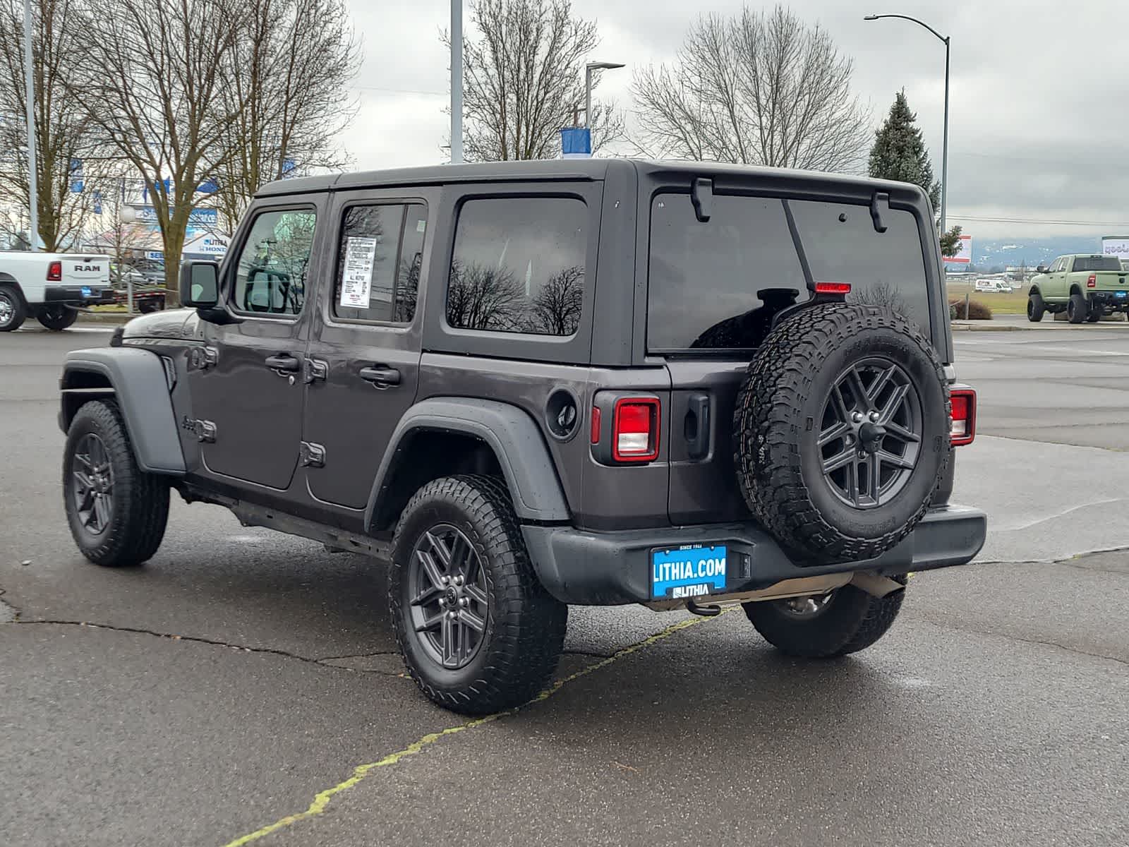 Thumbnail: 2024 Jeep Wrangler - 12