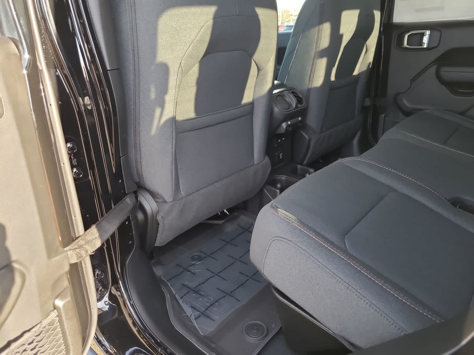 Thumbnail: 2026 Jeep Gladiator - 20