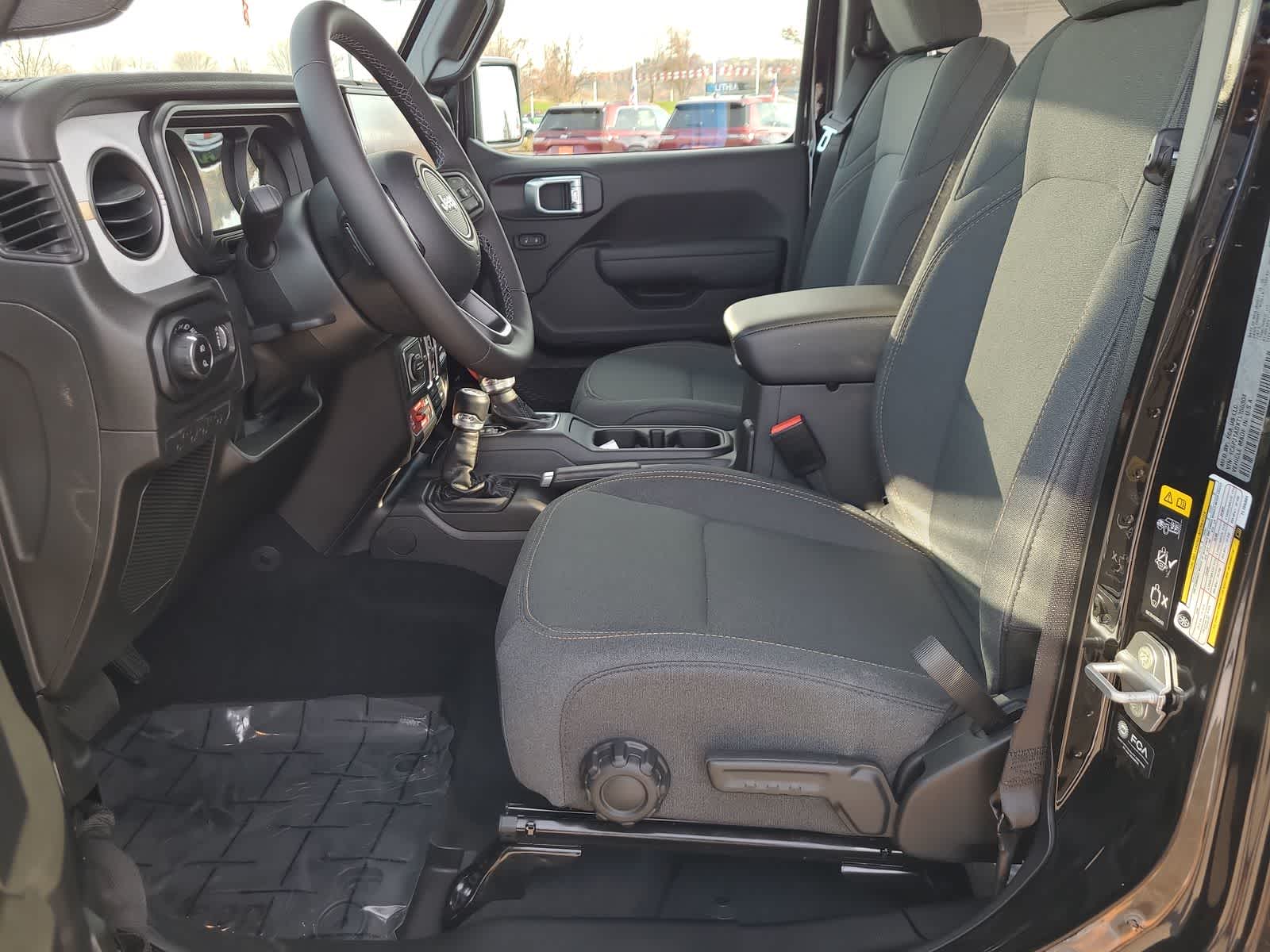 Thumbnail: 2026 Jeep Gladiator - 19