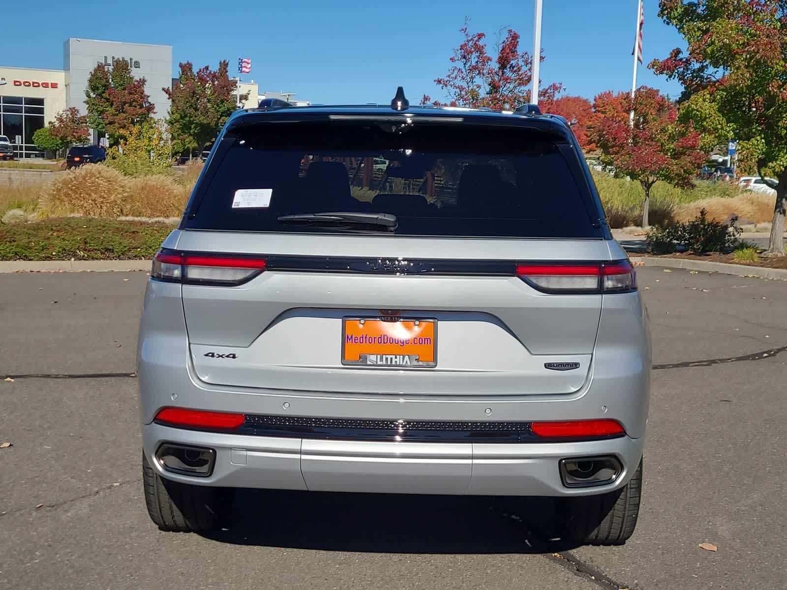 Thumbnail: 2025 Jeep Grand Cherokee - 13