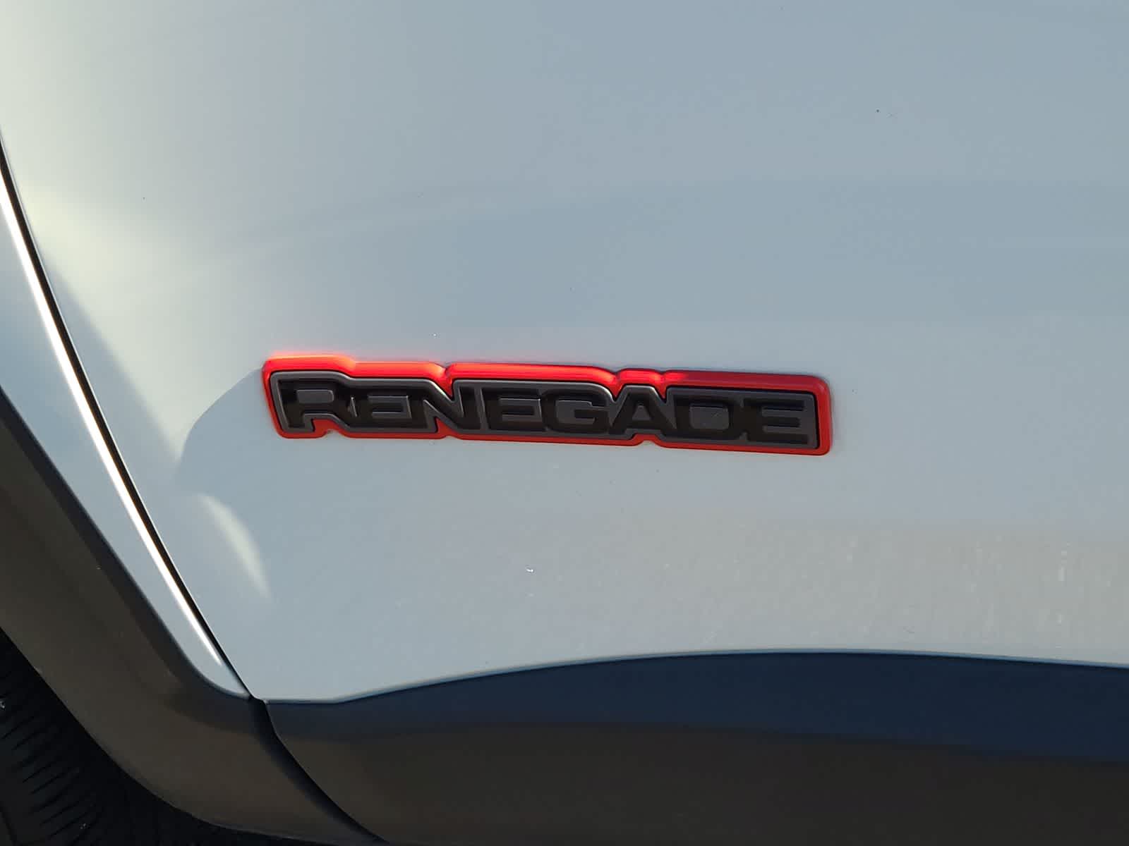 Thumbnail: 2022 Jeep Renegade - 15