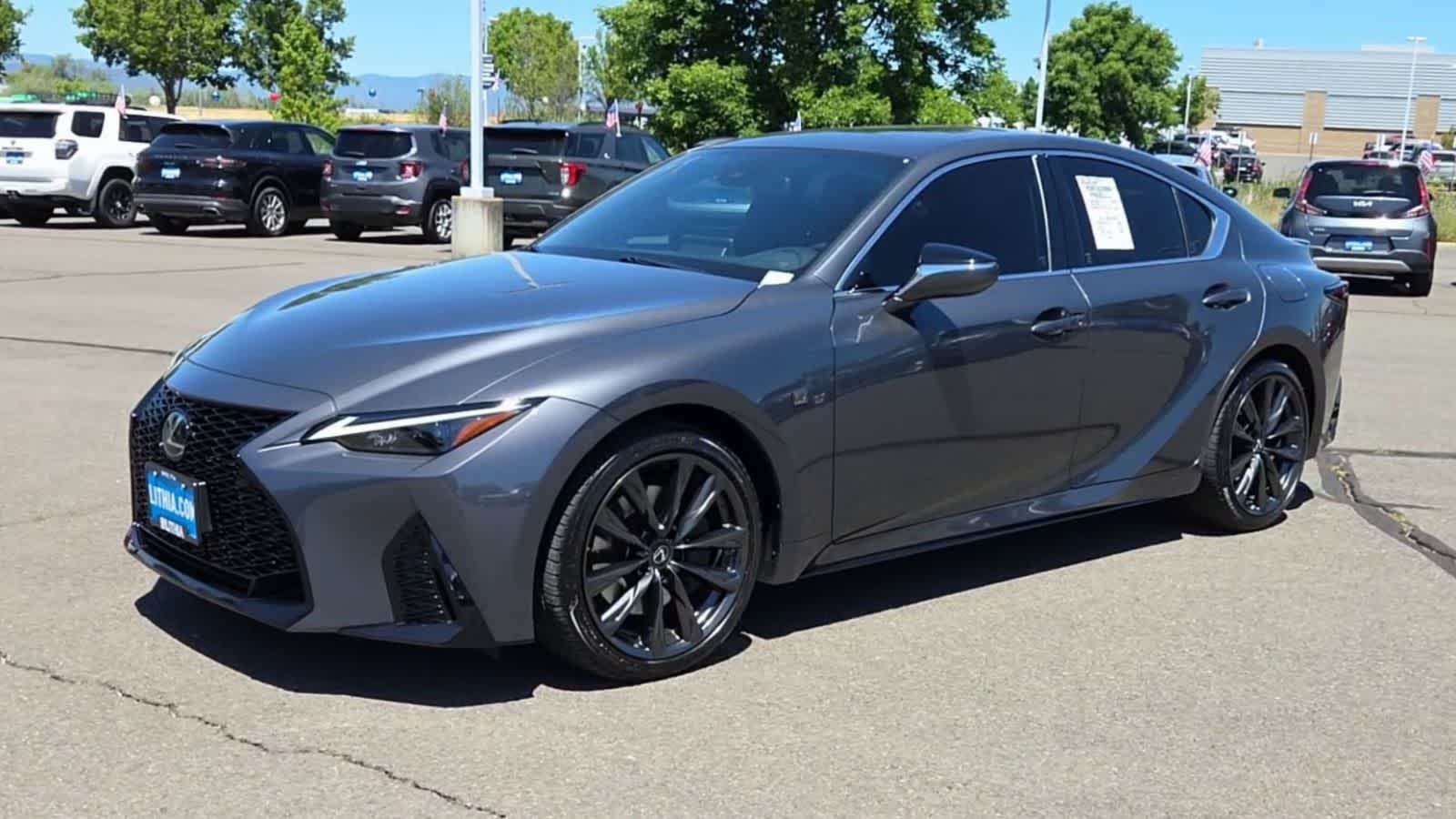 Thumbnail: 2024 Lexus ES - 3