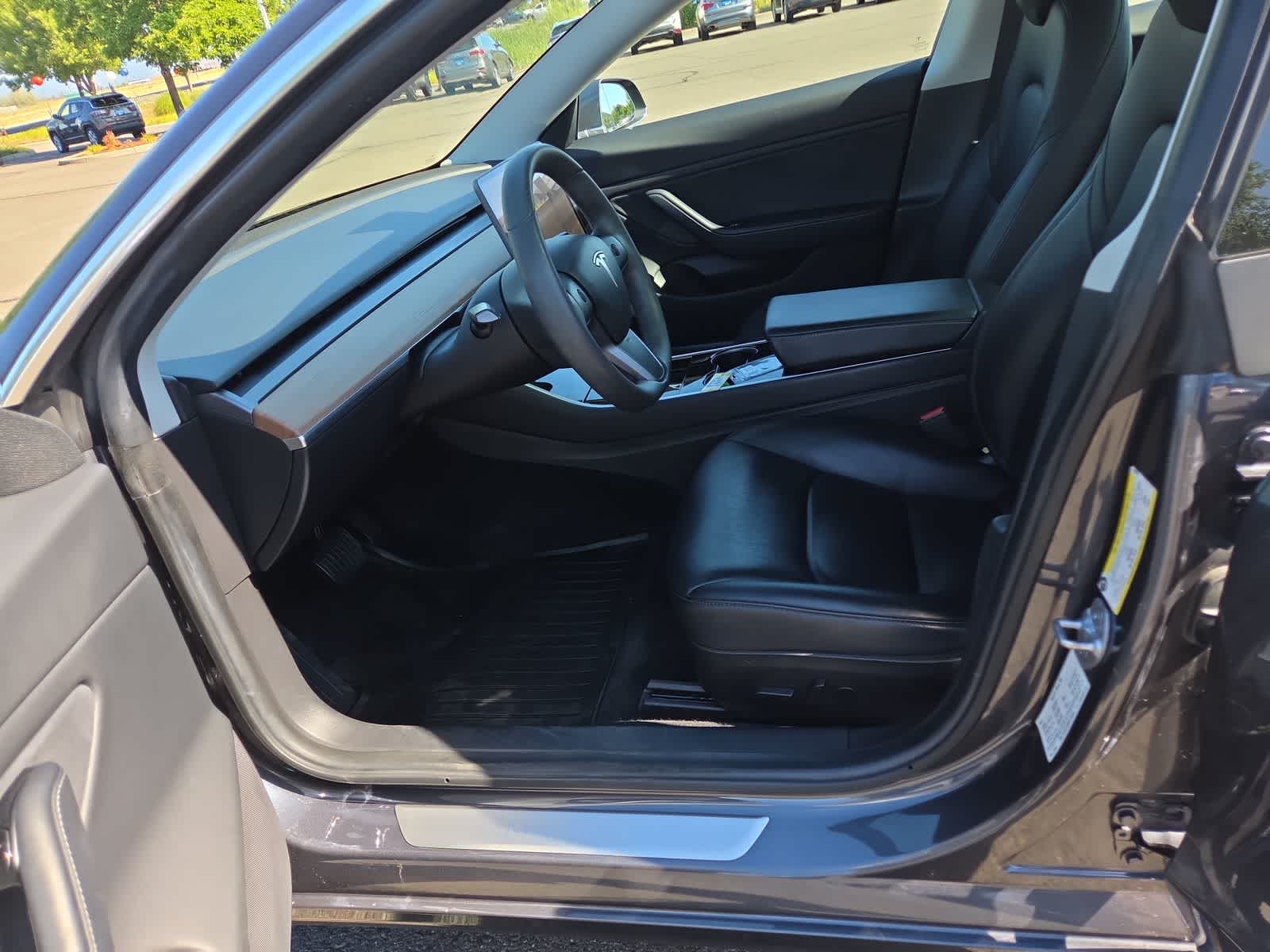 Thumbnail: 2019 Tesla Model 3 - 18