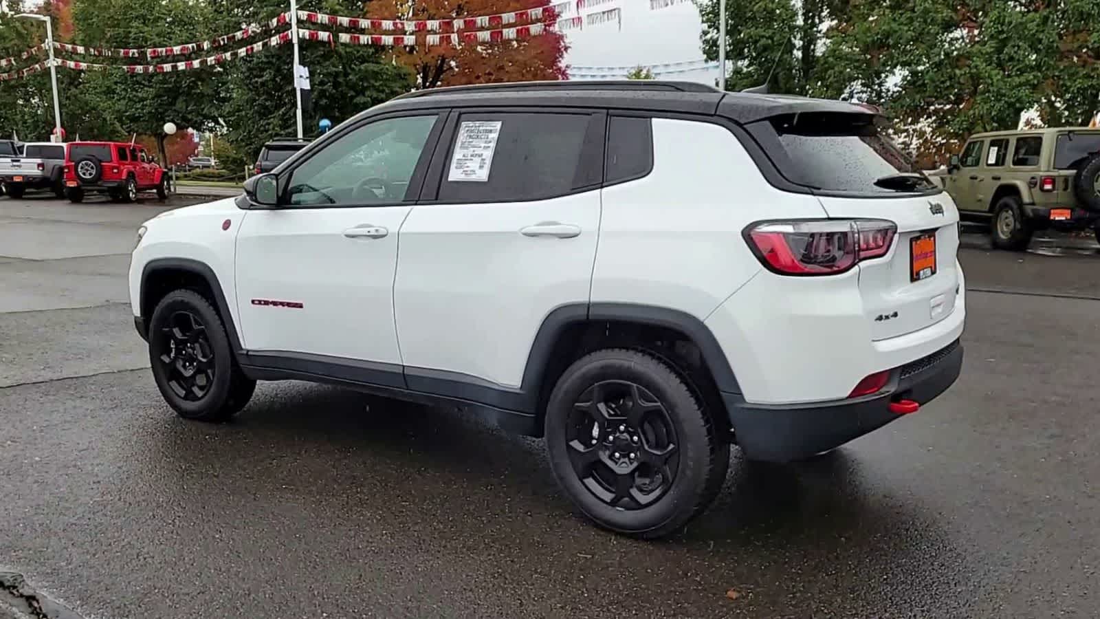 Thumbnail: 2023 Jeep Compass - 6