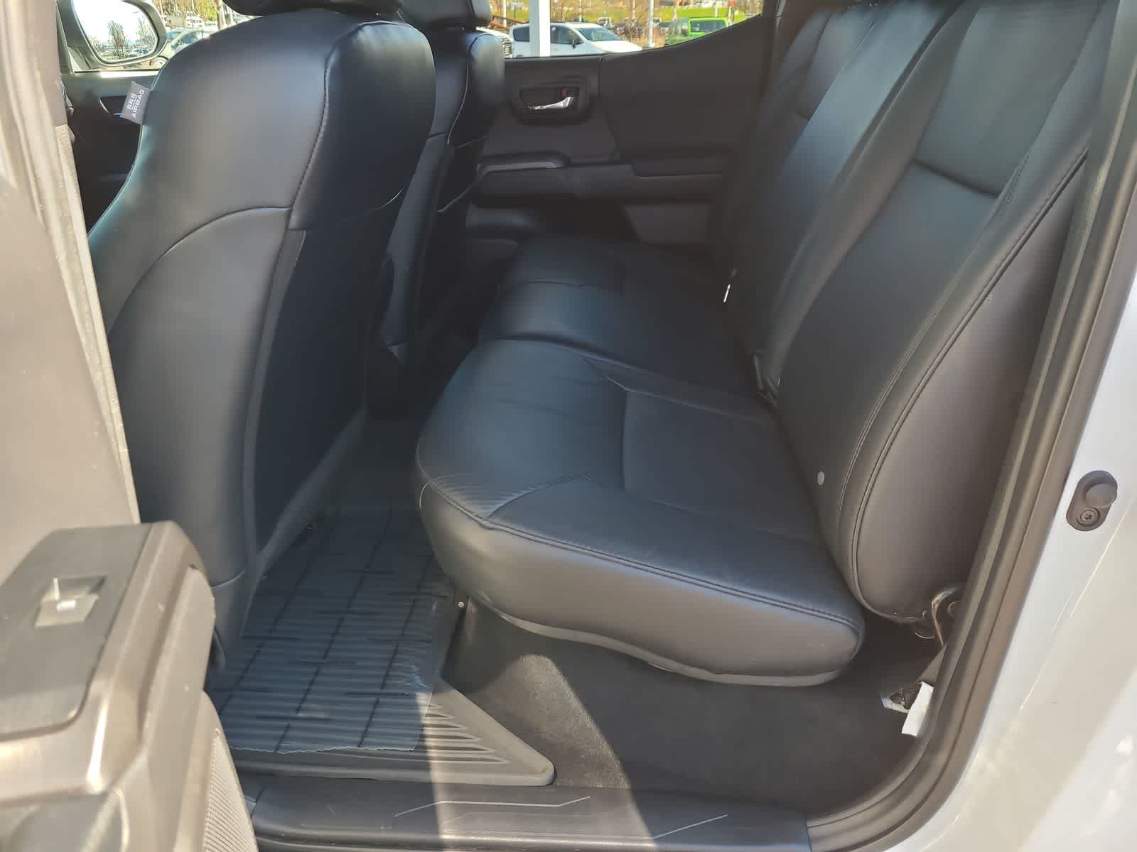 Thumbnail: 2022 Toyota Tacoma - 21