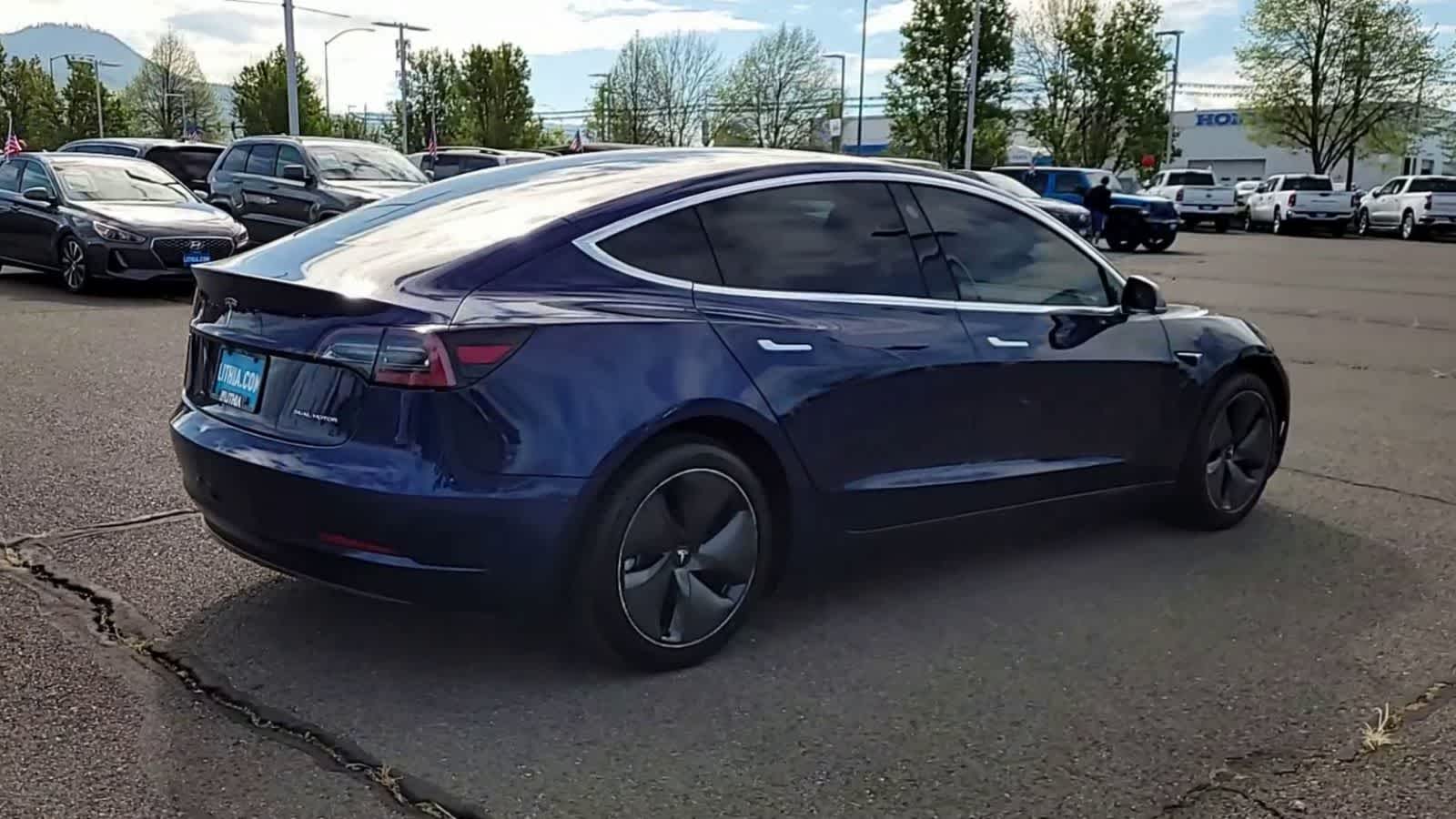 Thumbnail: 2018 Tesla Model 3 - 8