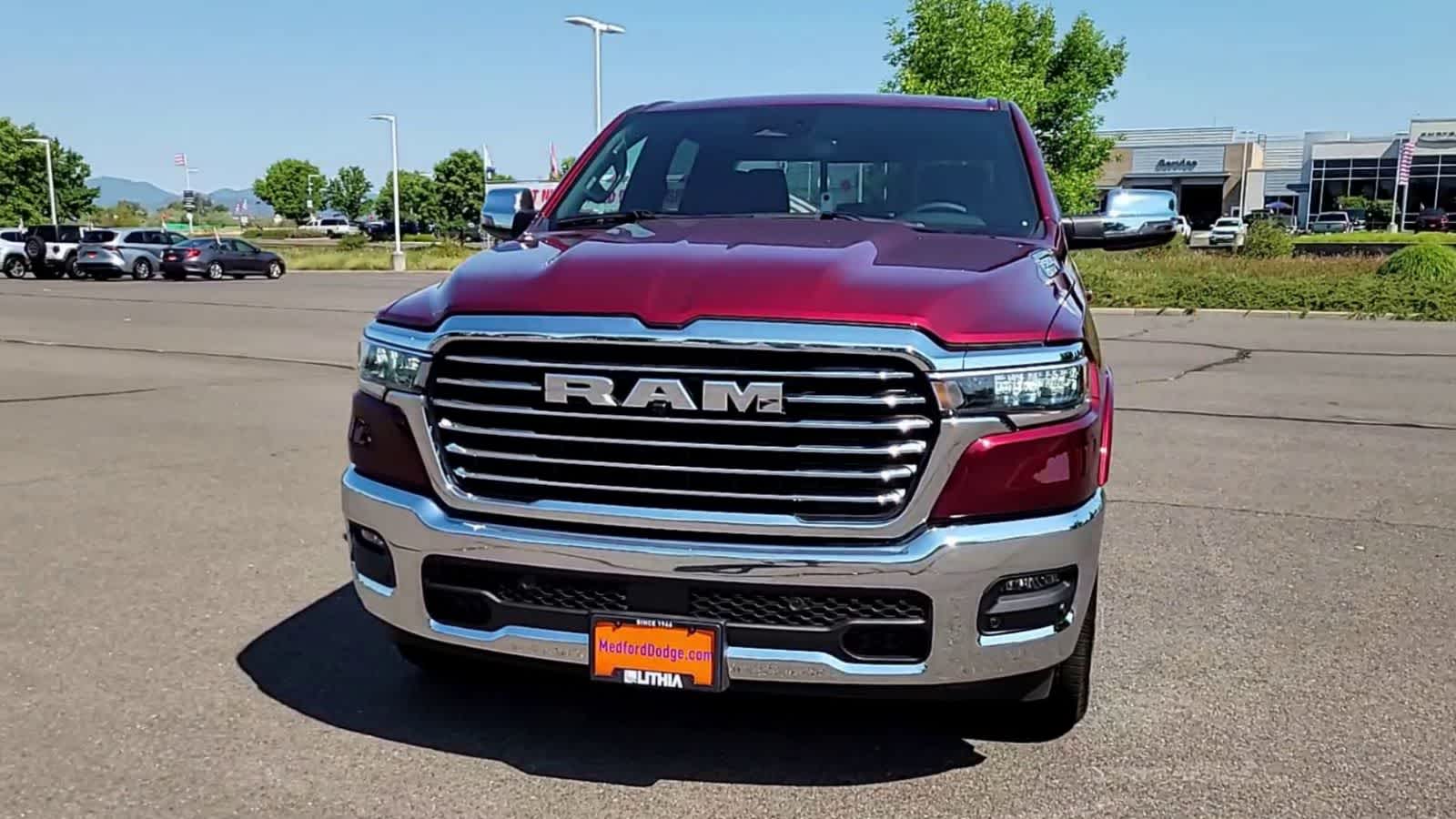 2025 Ram 1500 Laramie photo 3