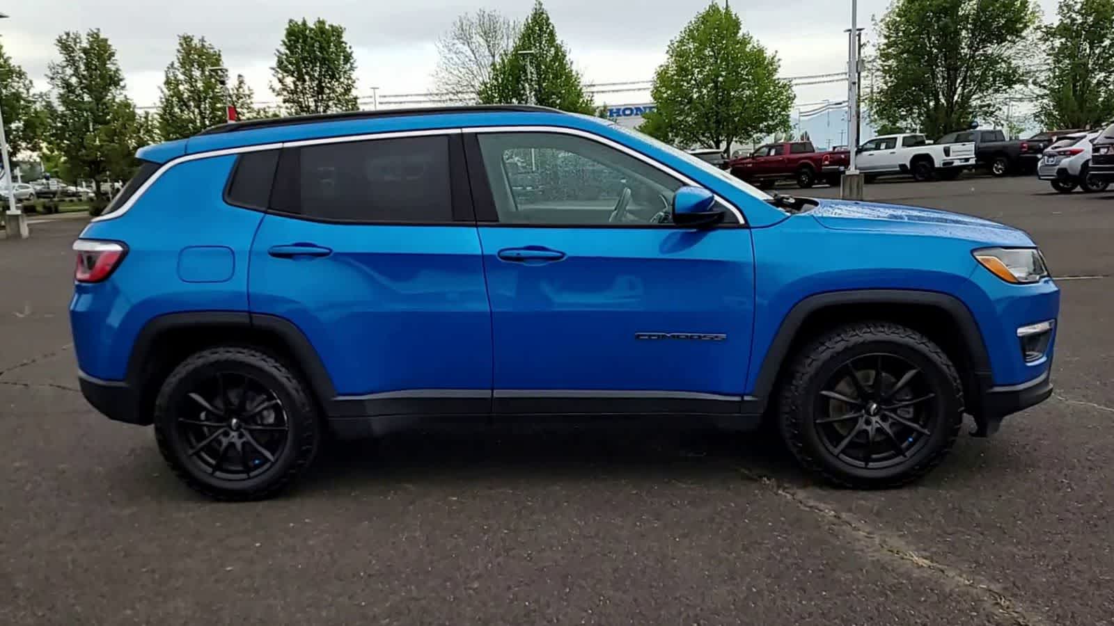 Thumbnail: 2018 Jeep Compass - 9