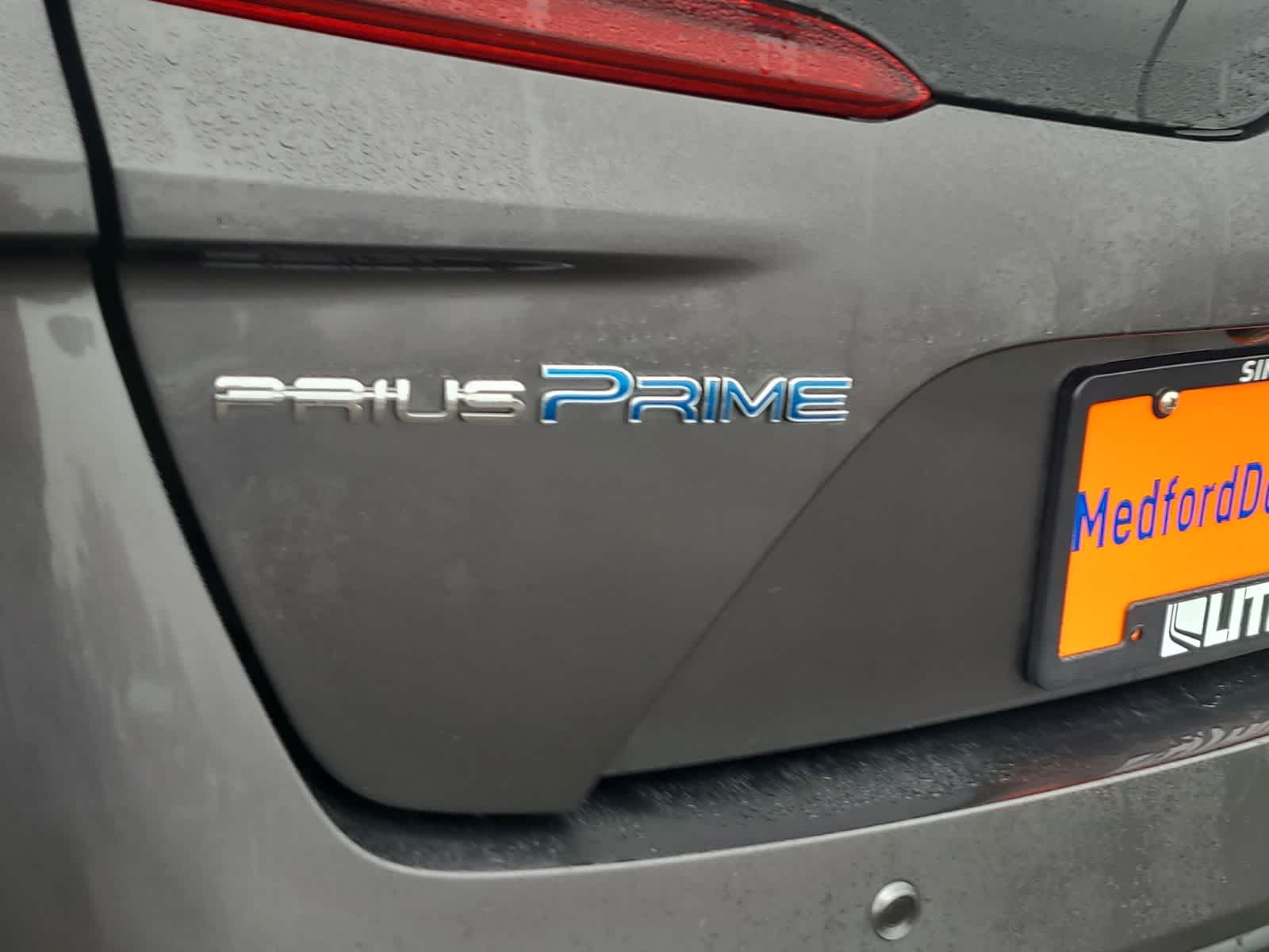 Thumbnail: 2018 Toyota Prius Prime - 15