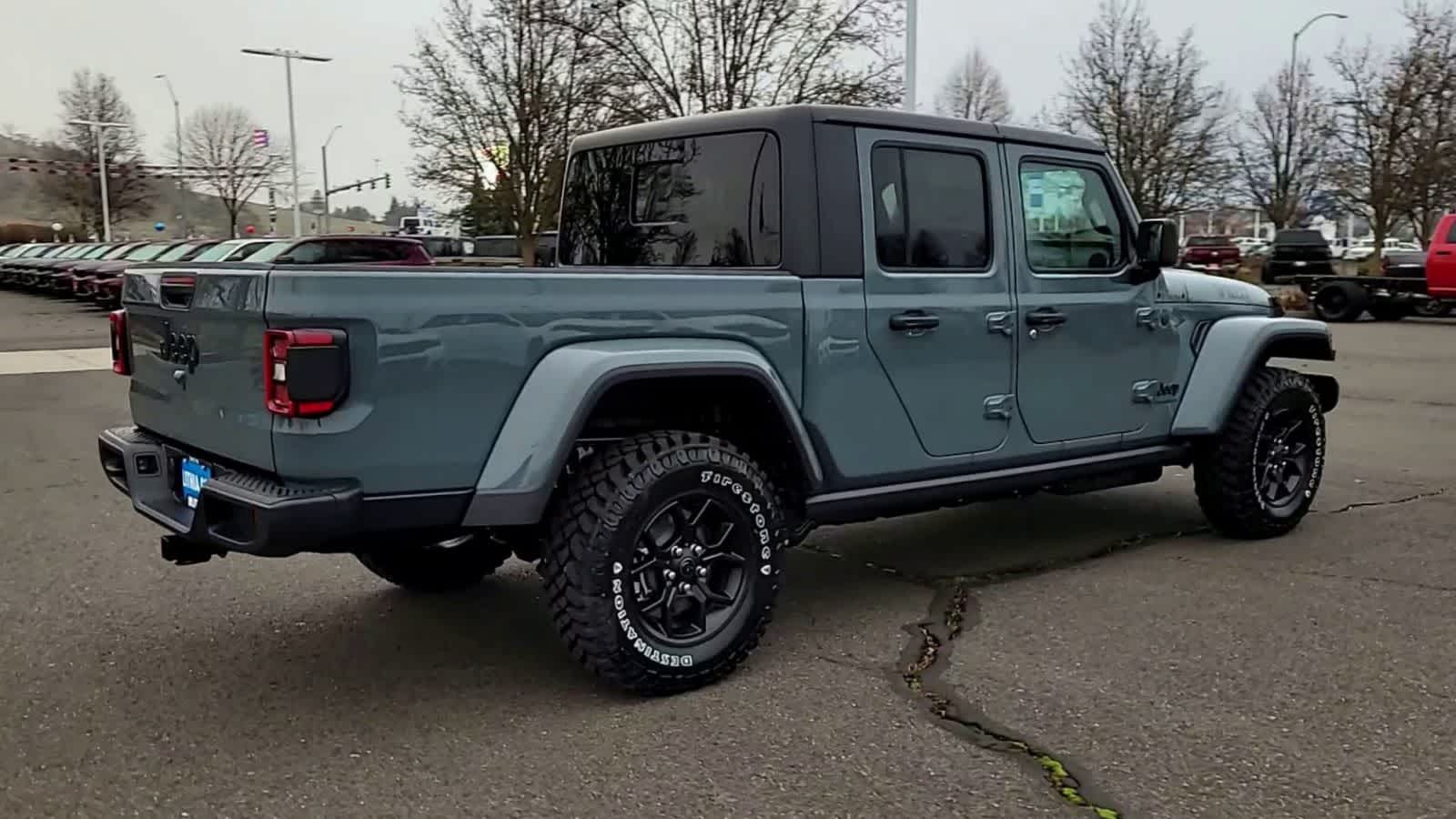 Thumbnail: 2026 Jeep Gladiator - 8