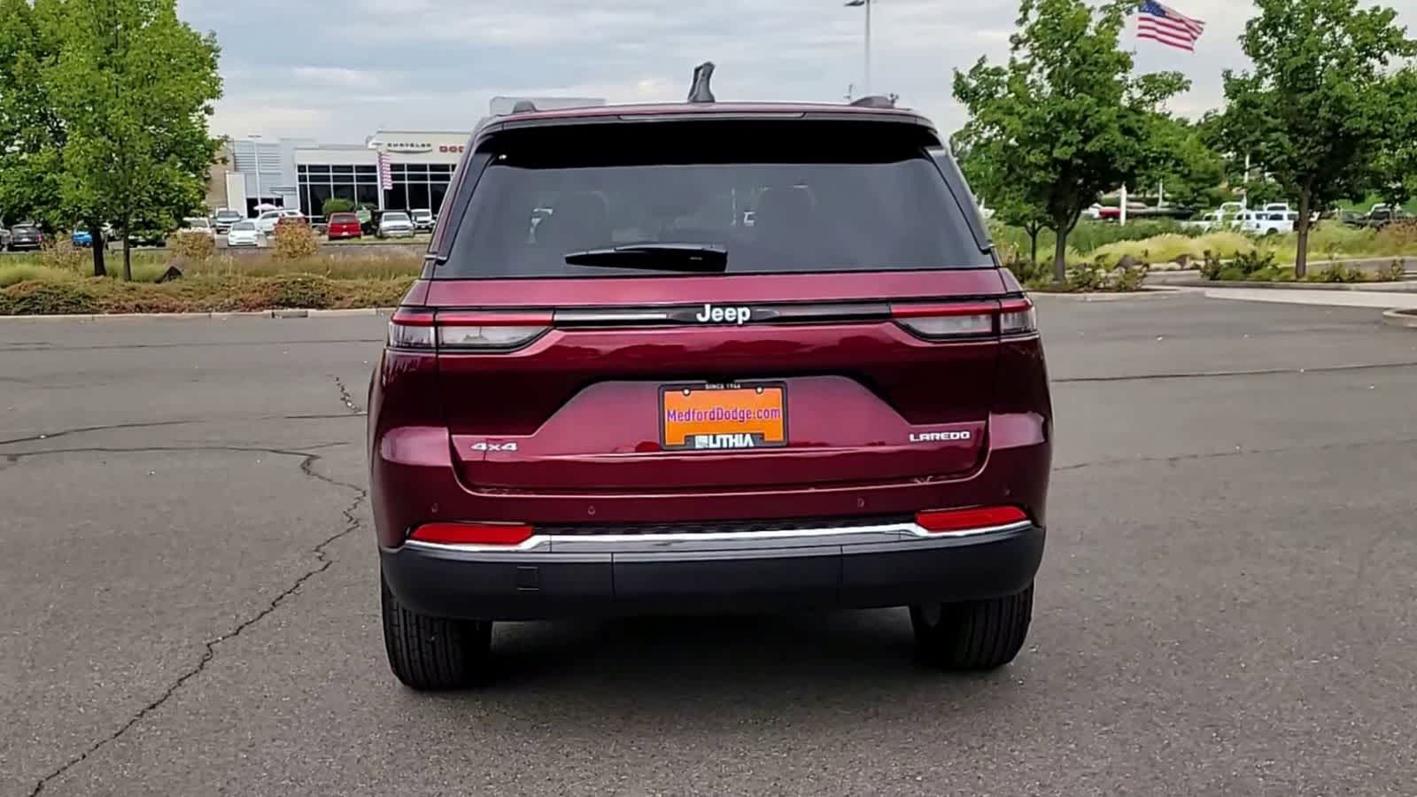 Thumbnail: 2025 Jeep Grand Cherokee - 7