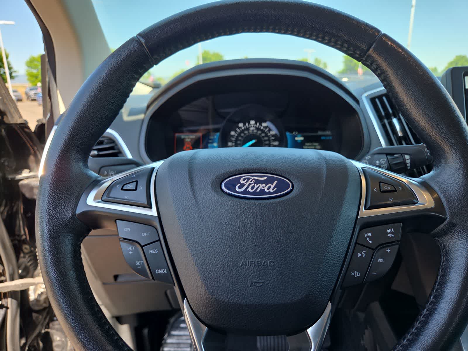 Thumbnail: 2023 Ford Edge - 23