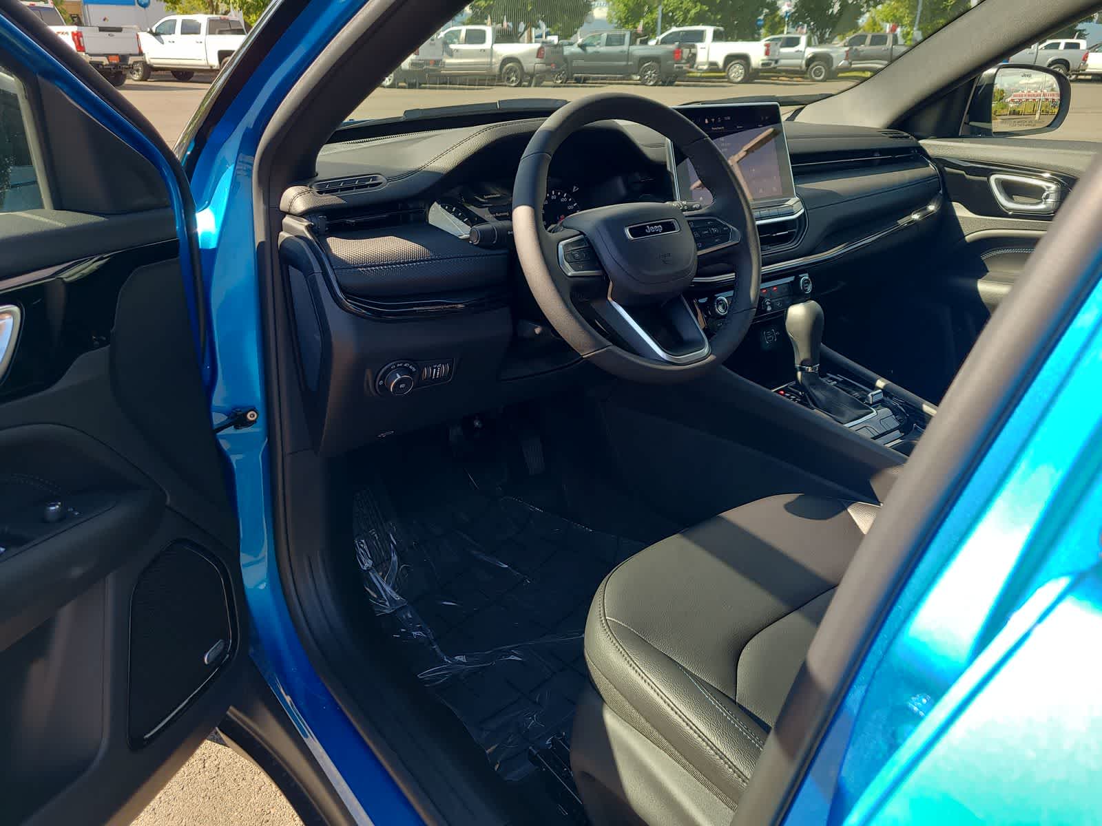 Thumbnail: 2025 Jeep Compass - 10