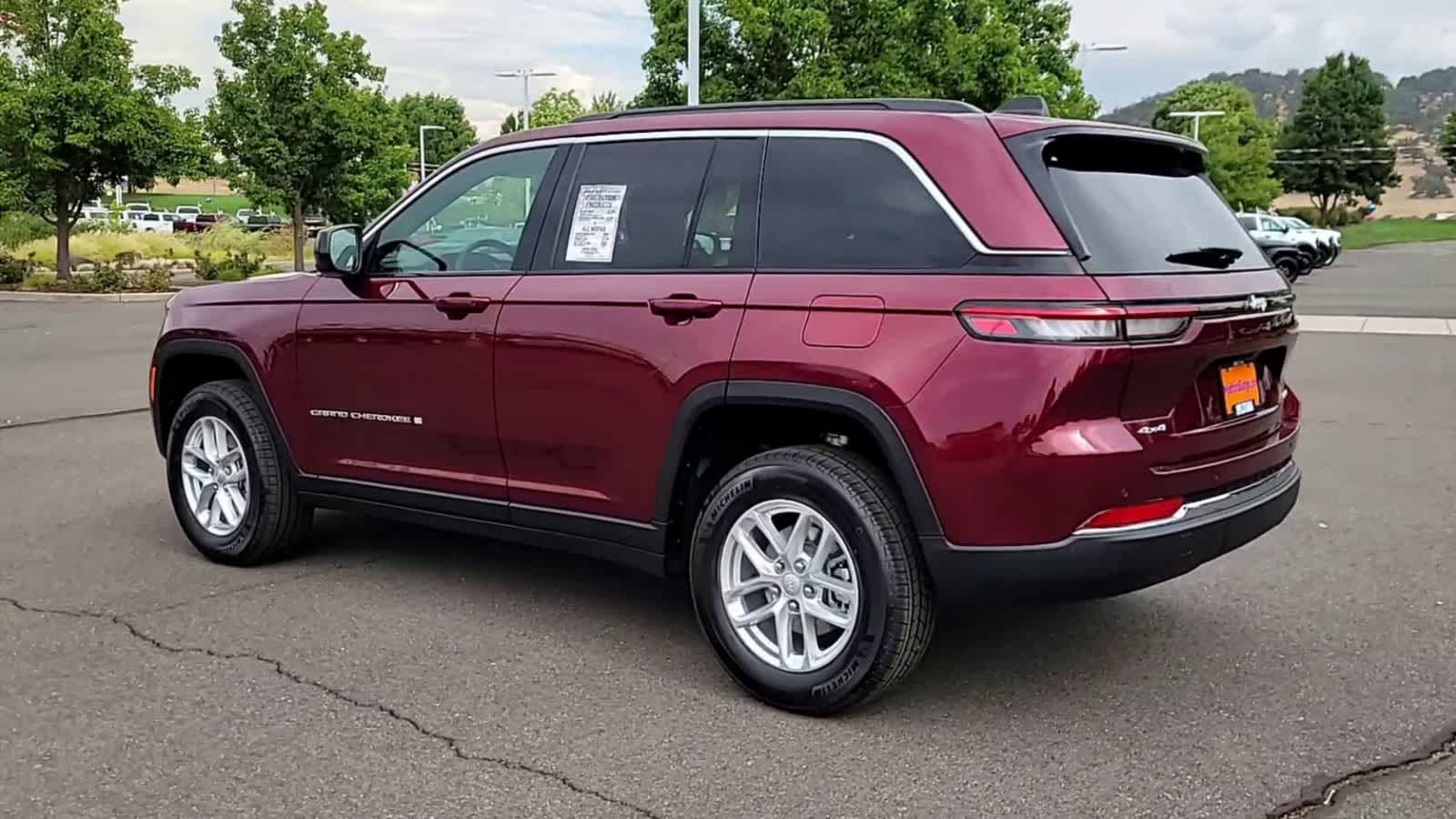 Thumbnail: 2025 Jeep Grand Cherokee - 6