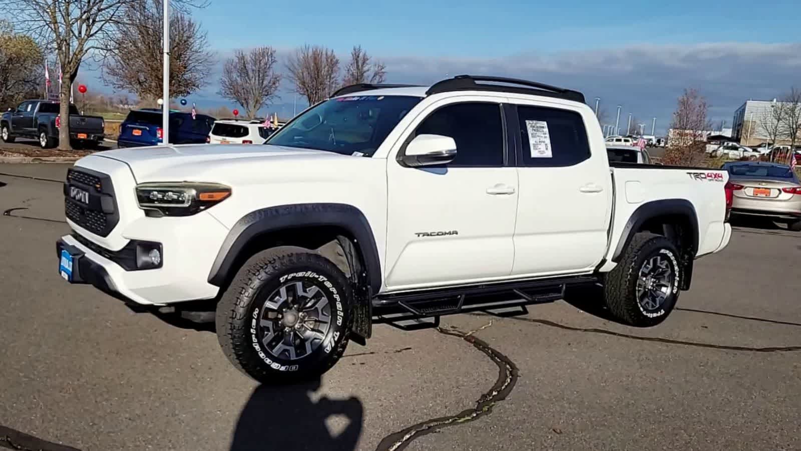 Thumbnail: 2019 Toyota Tacoma - 4
