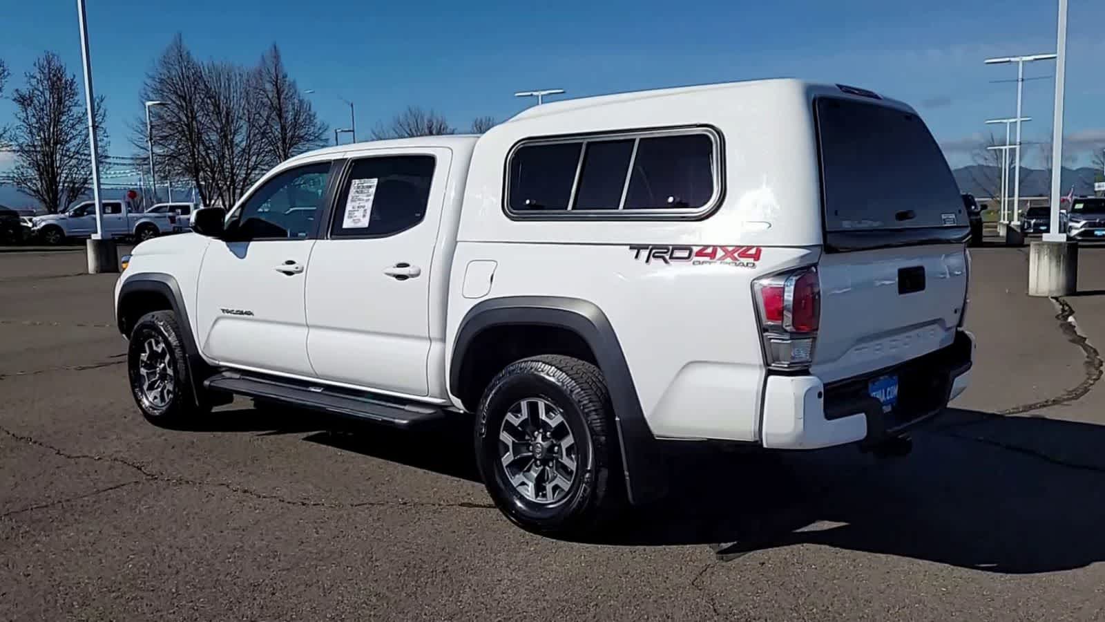 Thumbnail: 2022 Toyota Tacoma - 6