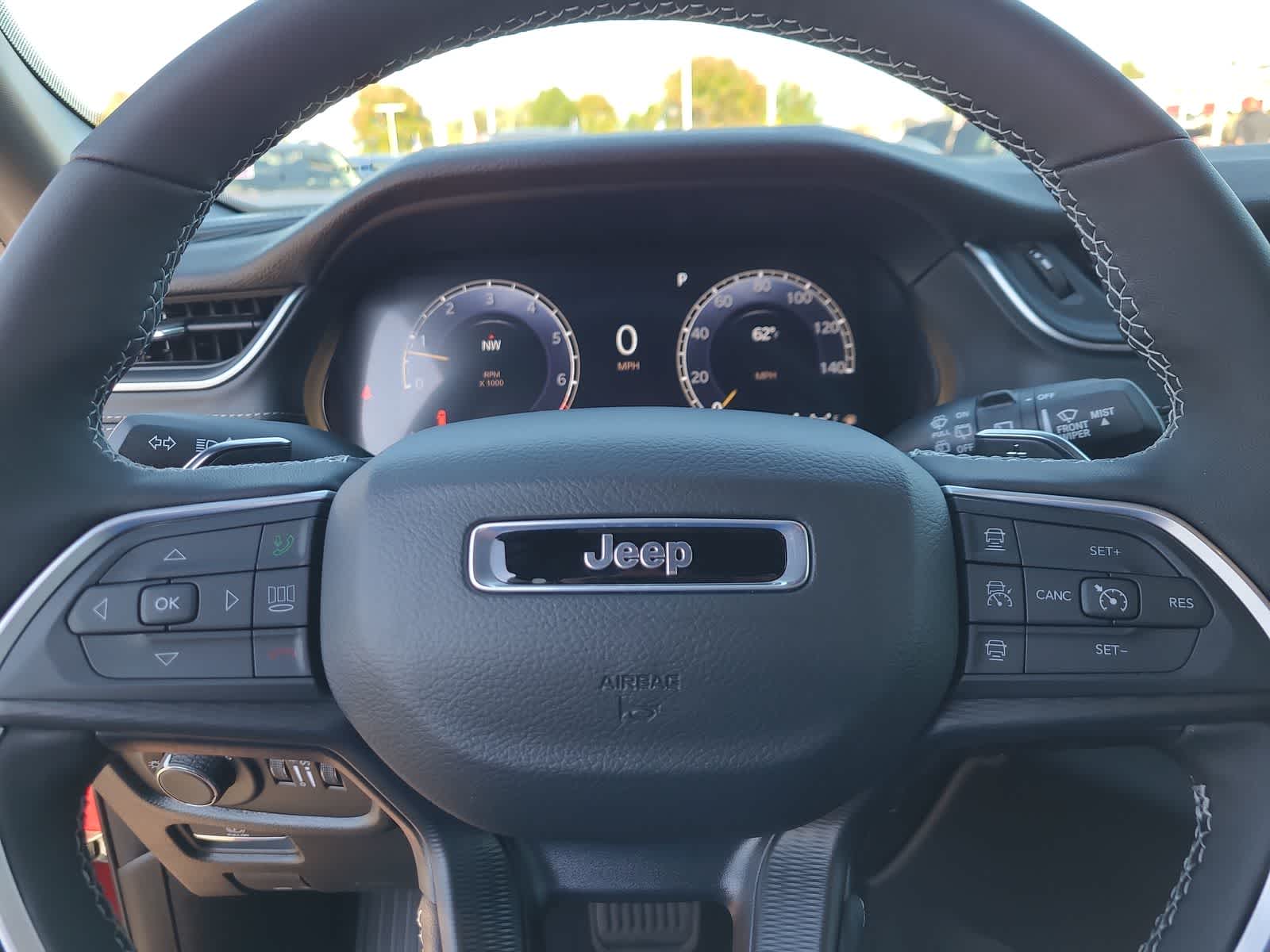 Thumbnail: 2025 Jeep Grand Cherokee - 23