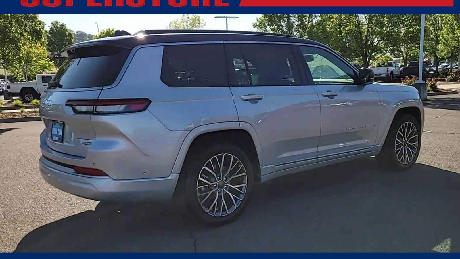 Thumbnail: 2026 Jeep Grand Cherokee - 8