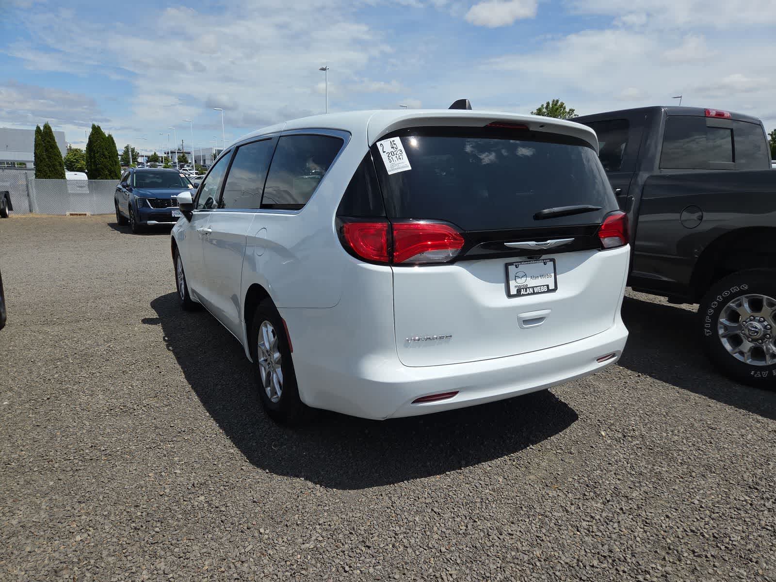 Thumbnail: 2023 Chrysler Voyager - 3