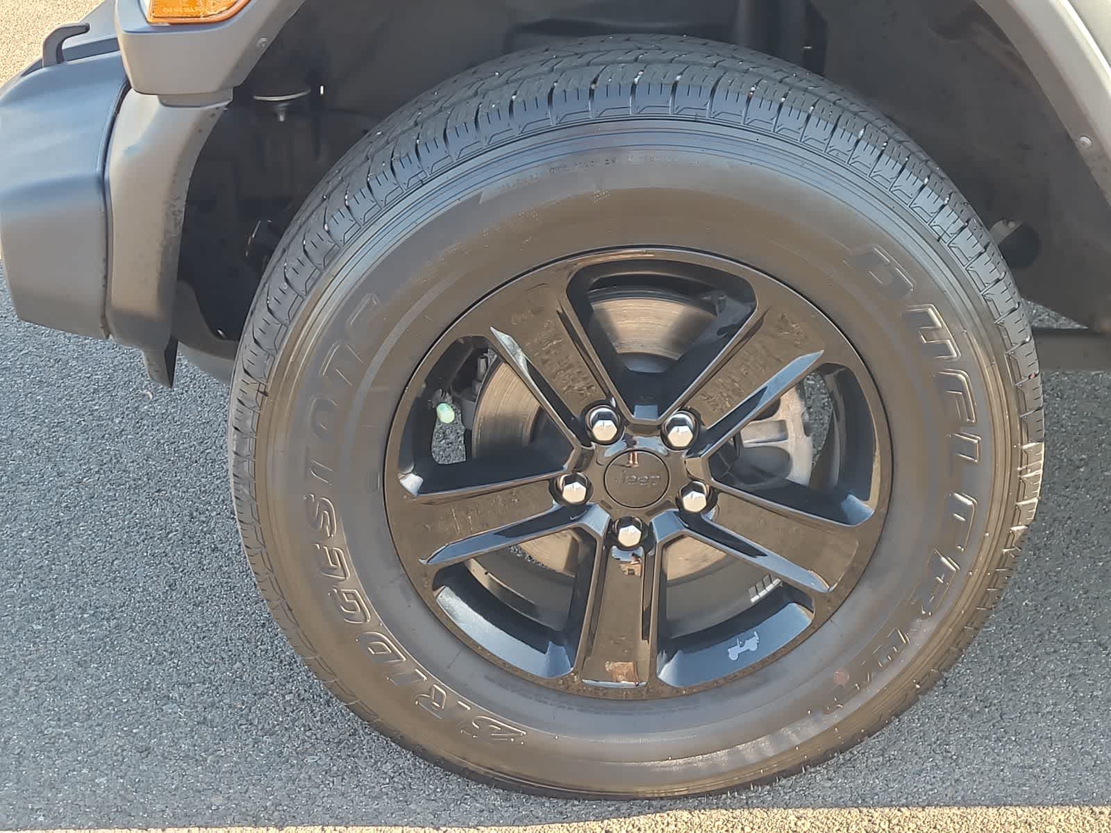 Thumbnail: 2023 Jeep Wrangler - 16