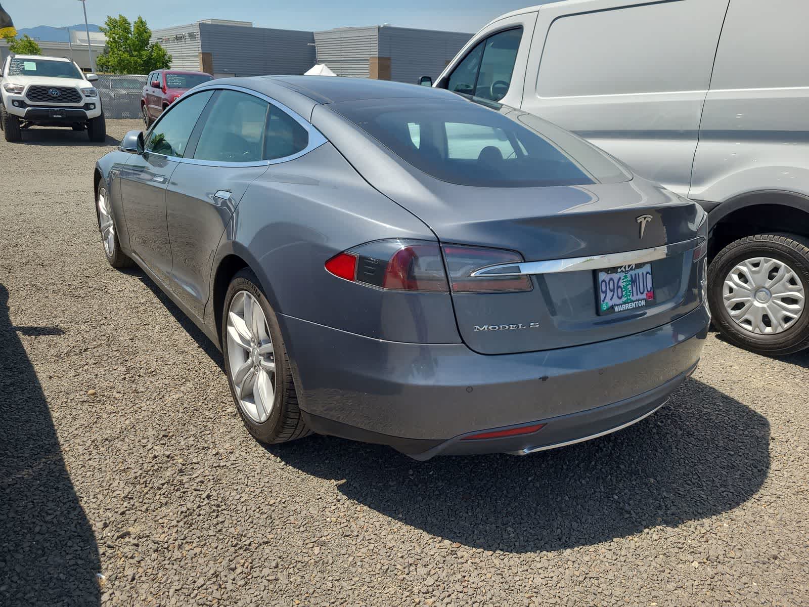 Thumbnail: 2014 Tesla Model S - 3