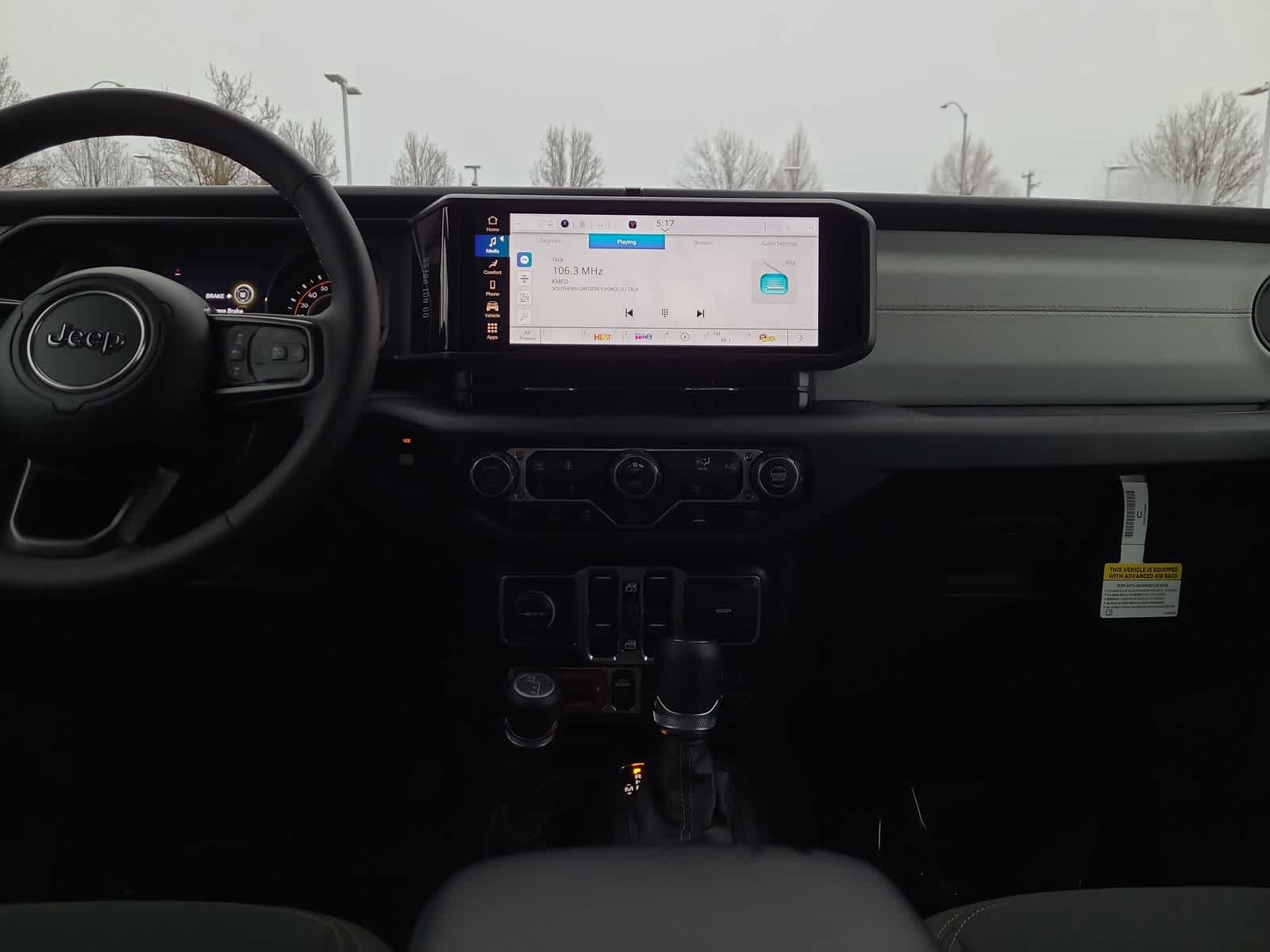 Thumbnail: 2026 Jeep Gladiator - 18