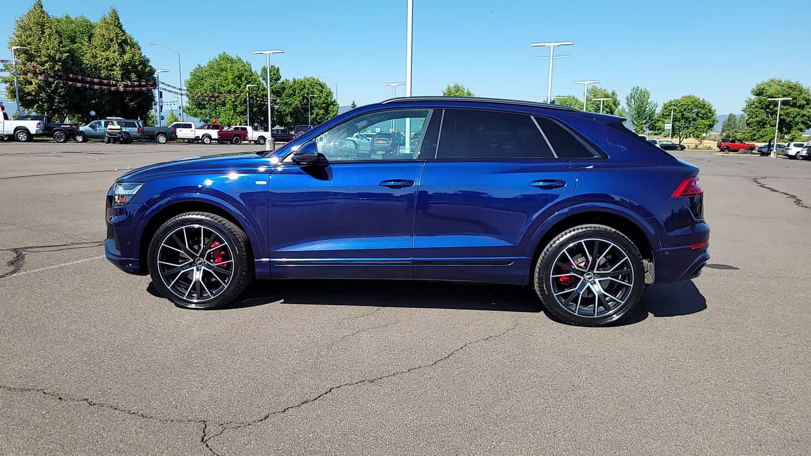 Thumbnail: 2021 Audi Q8 - 5