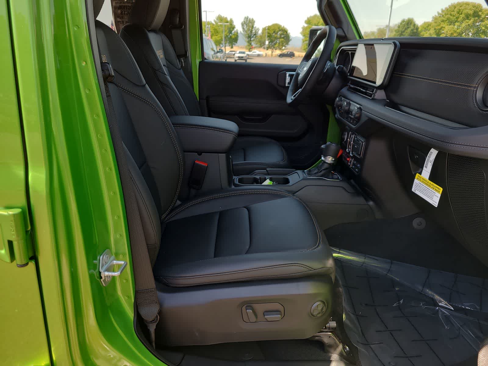 Thumbnail: 2025 Jeep Wrangler - 22