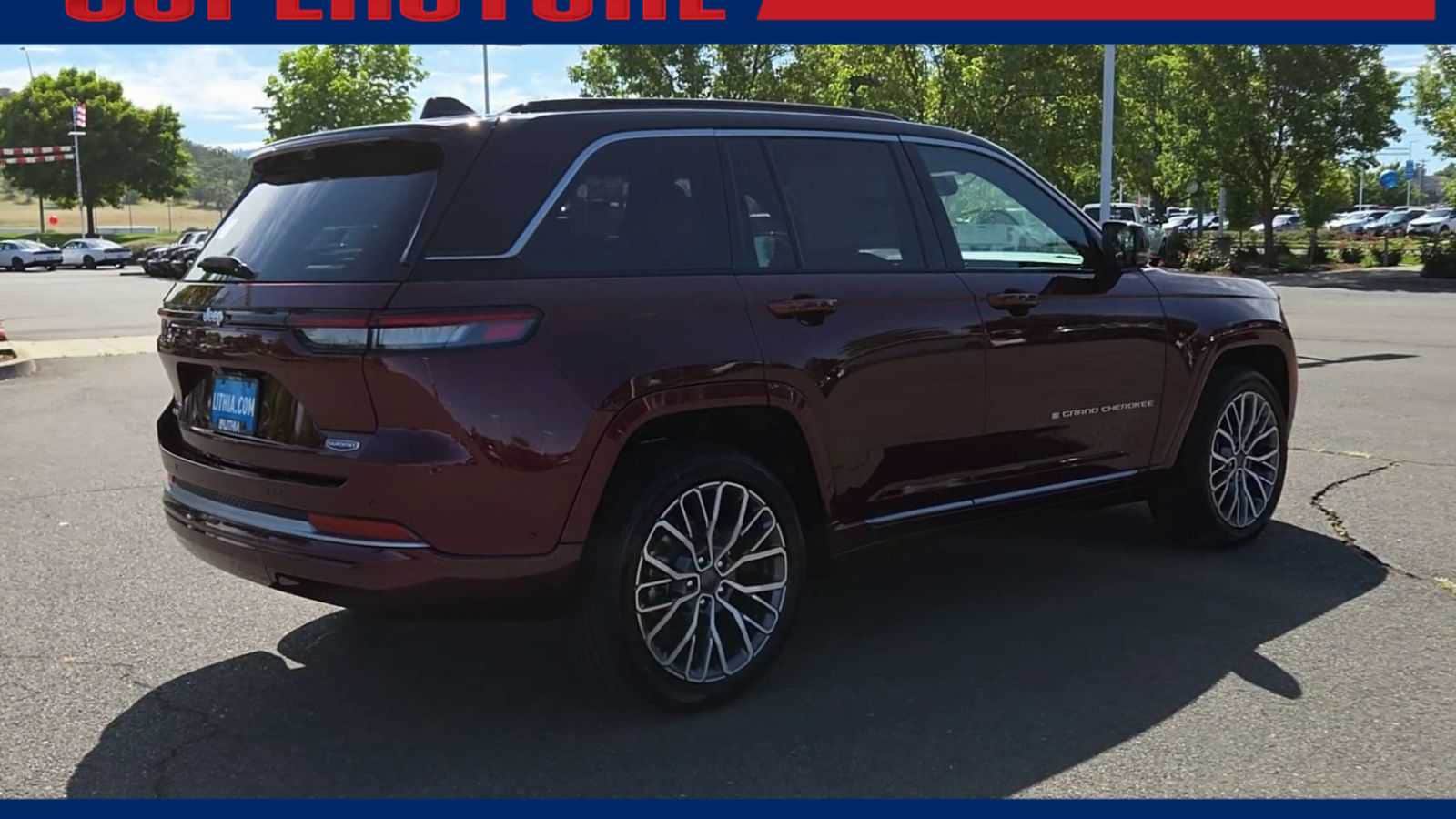 Thumbnail: 2026 Jeep Grand Cherokee - 8