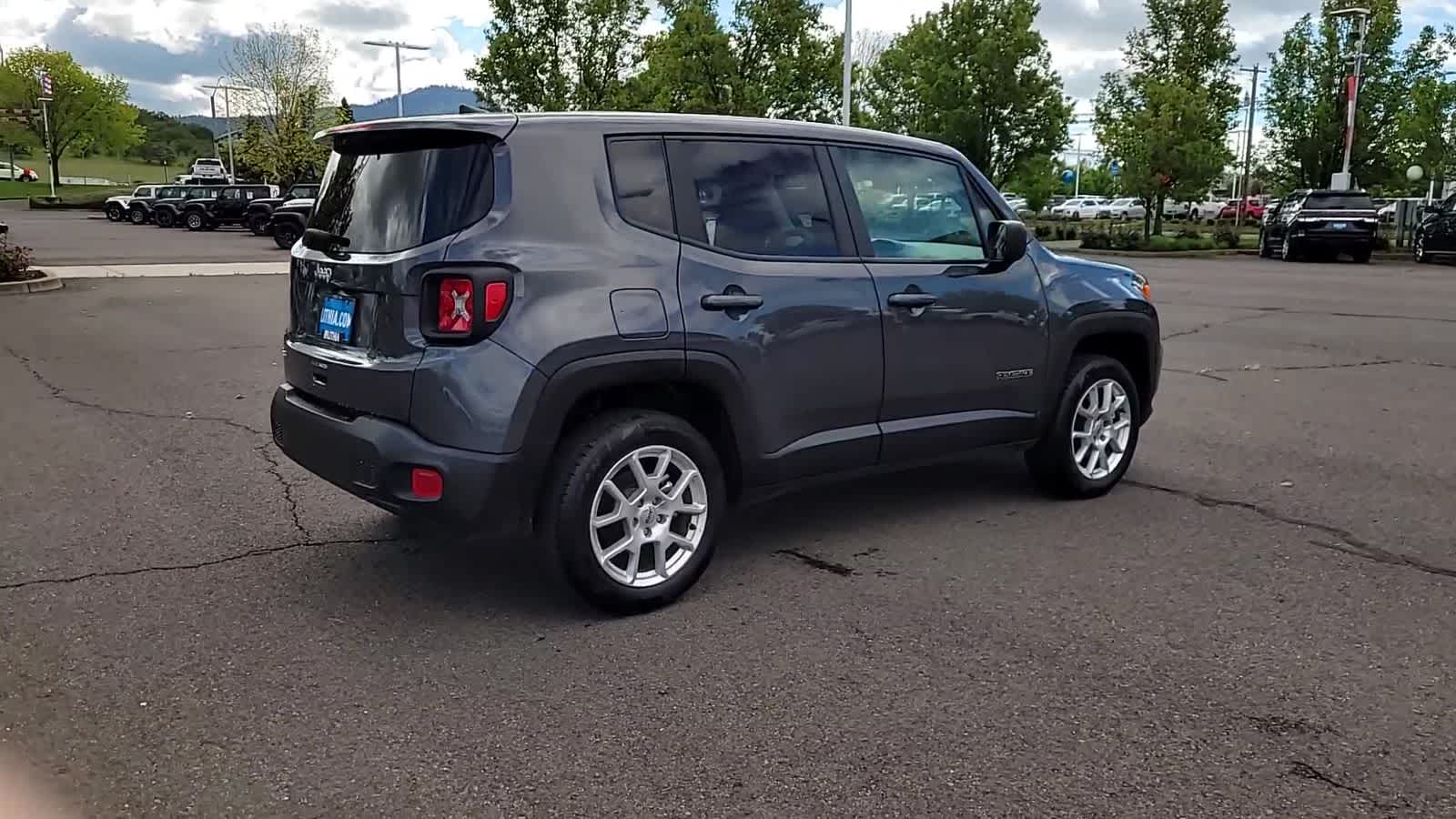 Thumbnail: 2023 Jeep Renegade - 8