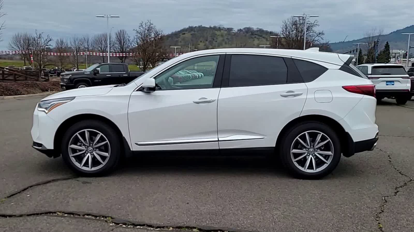 Thumbnail: 2023 Acura RDX - 5