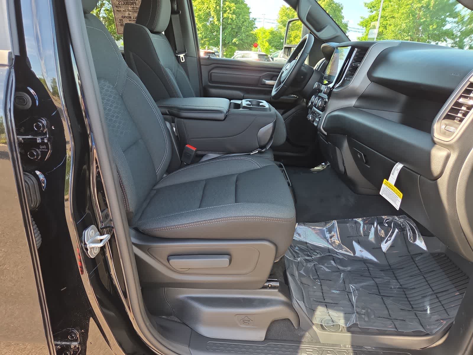 Thumbnail: 2026 RAM 1500 - 22