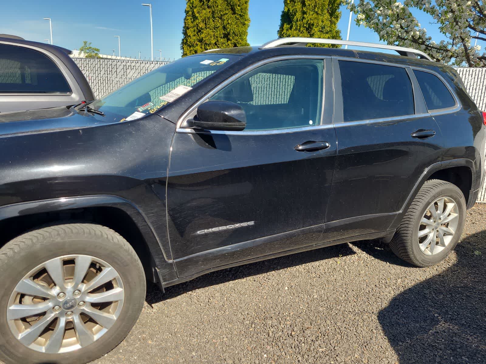 Thumbnail: 2017 Jeep Cherokee - 2