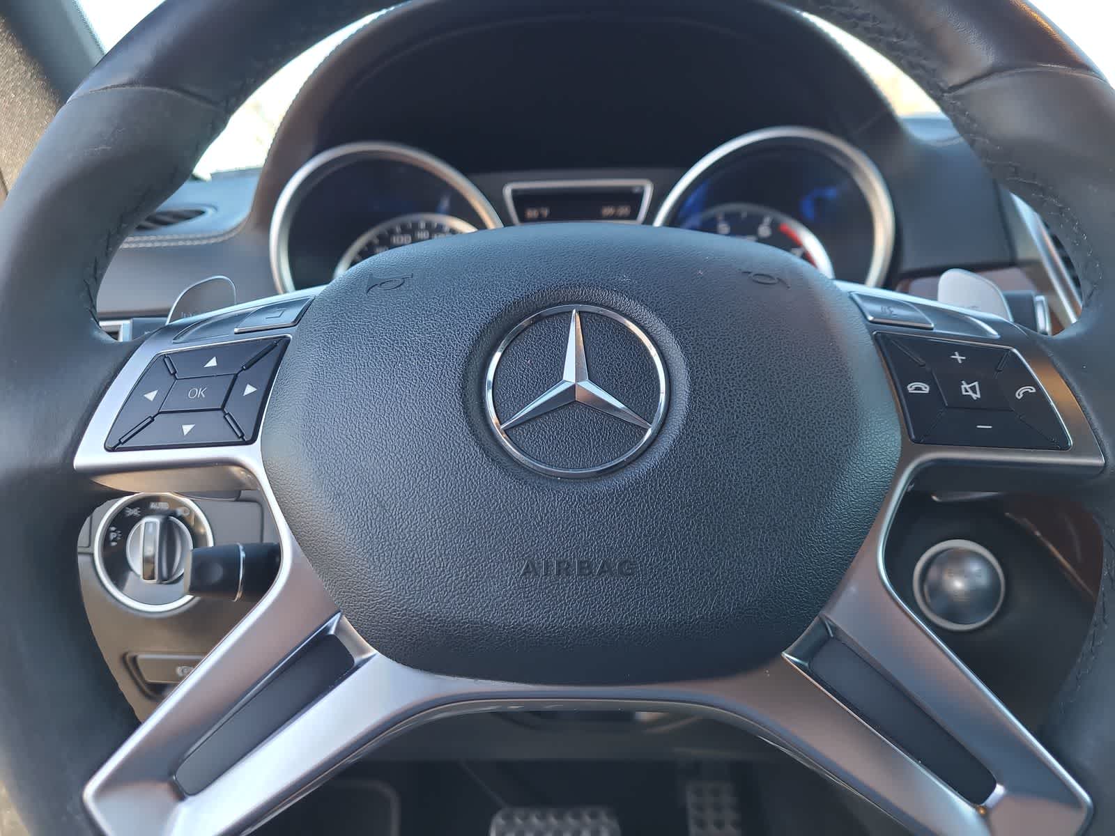 Thumbnail: 2013 Mercedes-Benz M-Class - 23