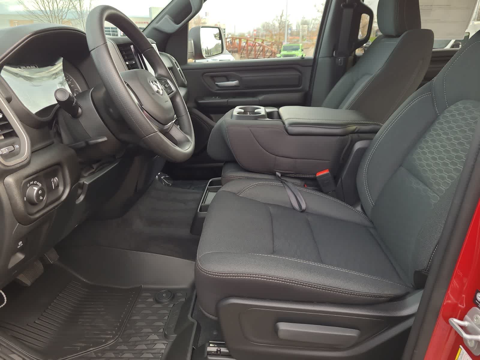 Thumbnail: 2026 RAM 1500 - 19