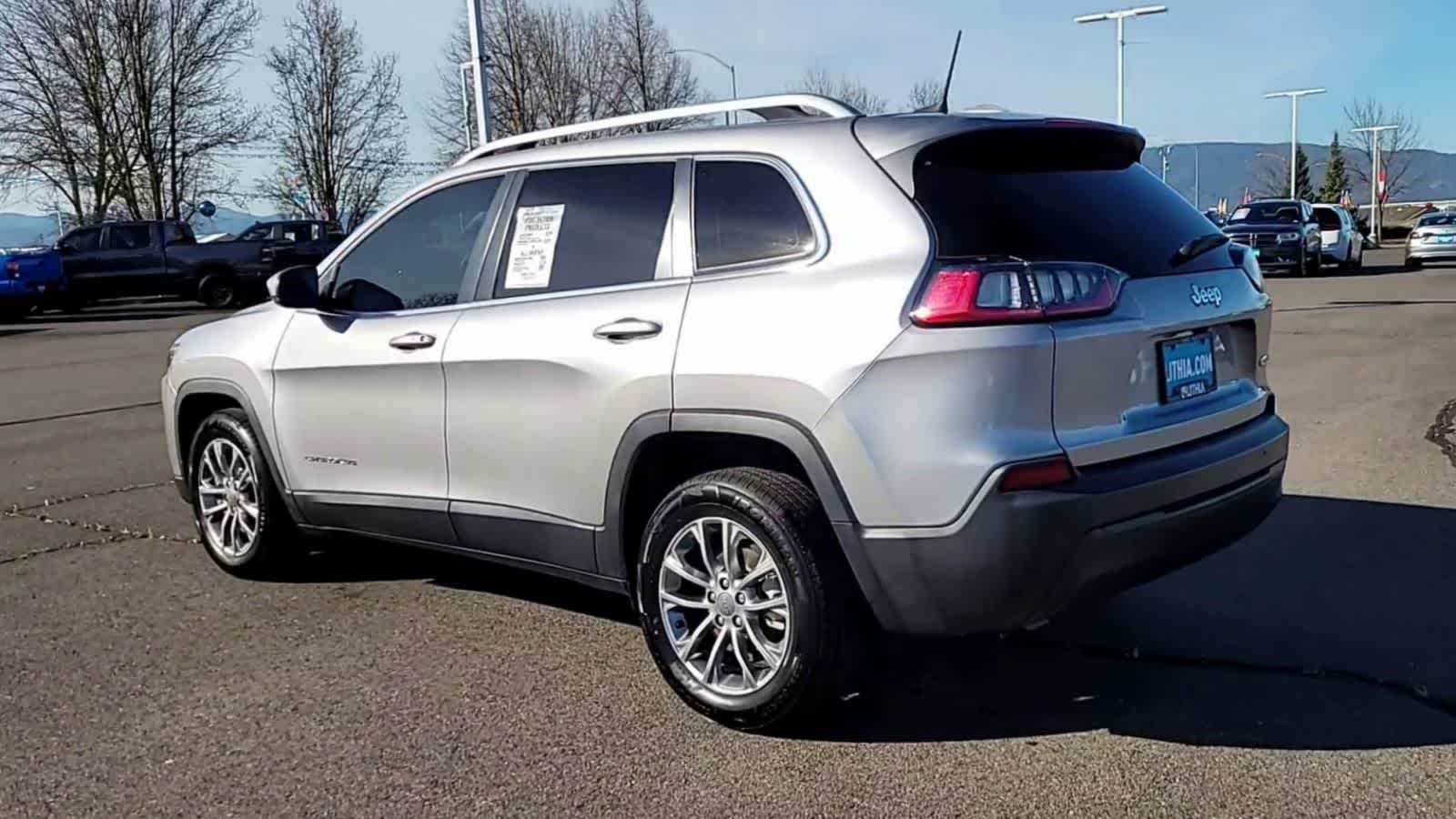 Thumbnail: 2021 Jeep Cherokee - 6