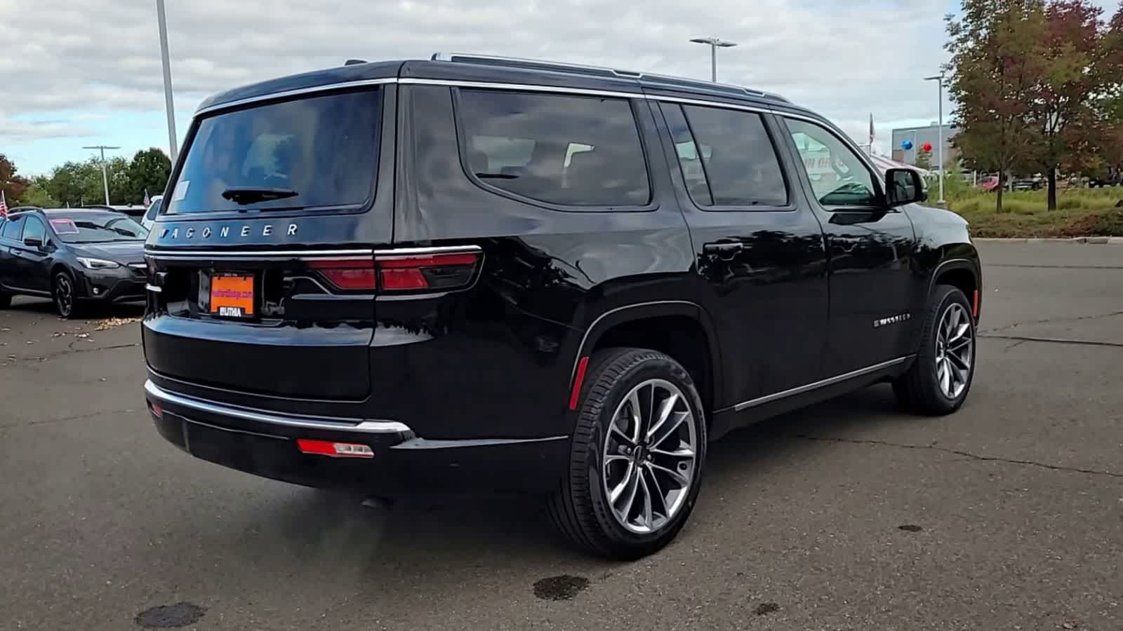 Thumbnail: 2025 Jeep Wagoneer - 8